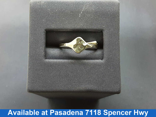 Women's Ring - Silver 1.9 grams Size 20