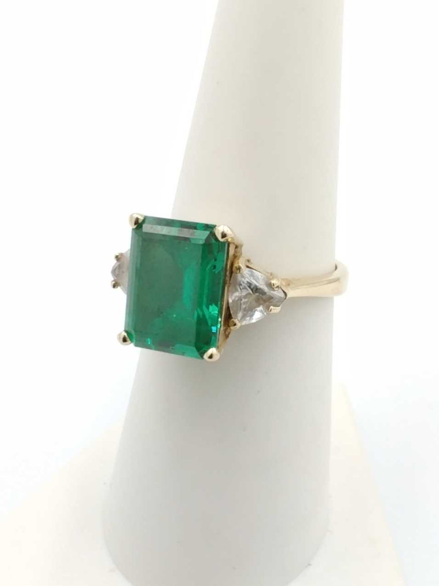 Women's Ring - Yellow Gold 14k (.585) 6.5 grams Size 7
