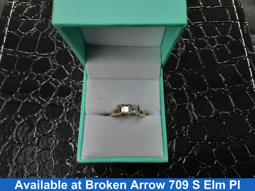 Women's Ring - Solitaire - Yellow Gold 14k (.585) 5.3 grams Size 10