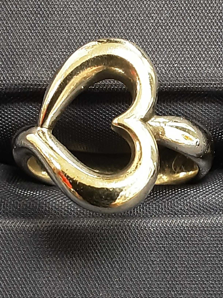 Women's Ring - Silver 5.9 grams Size 7