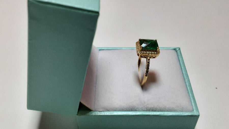 Women's Ring - Yellow Gold 14k (.585) 2.8 grams Size 8