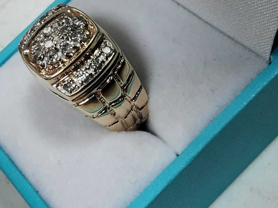 Men's Ring - Yellow Gold 10k (.417) 7.7 grams Size 9