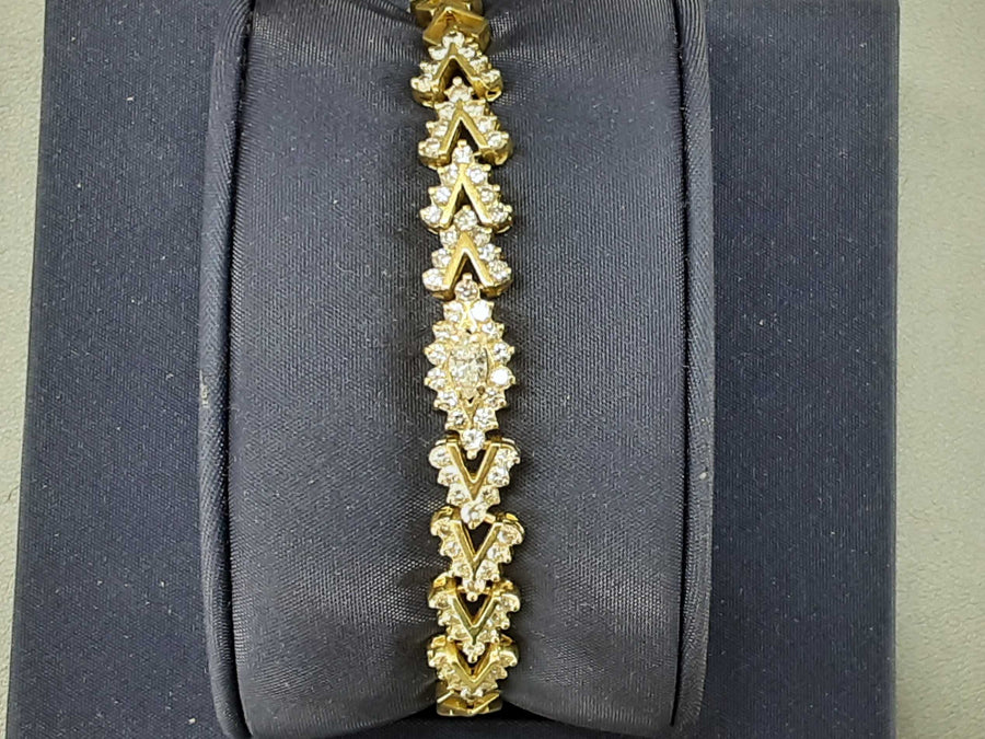 Tennis Bracelet - Yellow Gold 18k (.750) 17.9 grams 8 inch