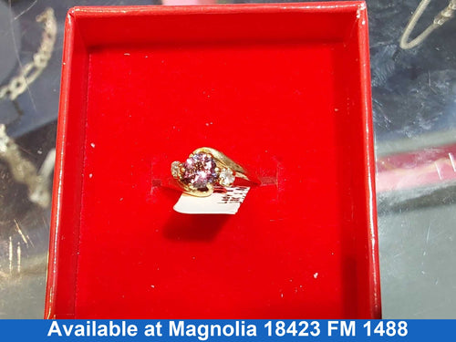 Women's Ring - Yellow Gold 10k (.417) 1.9 grams Size 3.5