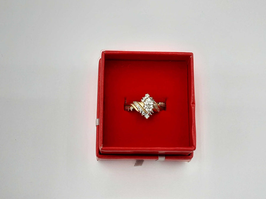 Women's Ring - Yellow Gold 10k (.417) 3.55 grams Size 9