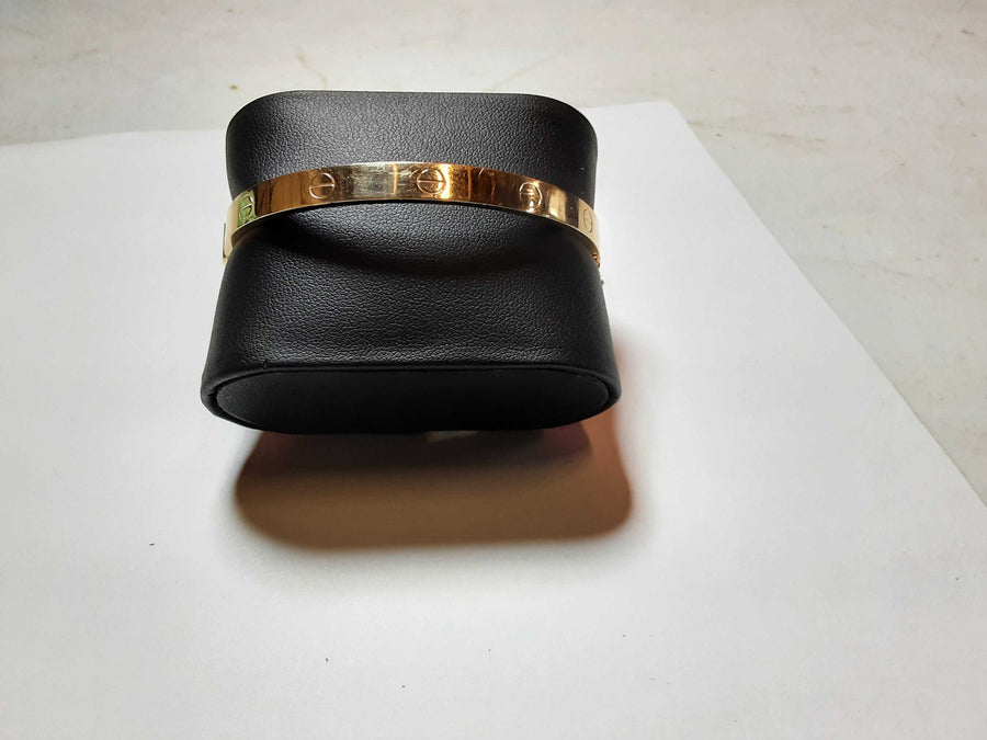 Bangle Bracelet - Yellow Gold 10k (.417) 9.9 grams 7 inch
