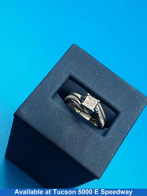 Women's Ring - White Gold 14k (.585) 3.9 grams Size 5
