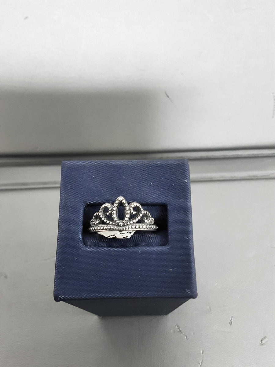 Women's Ring - Silver 3.3 grams Size 20