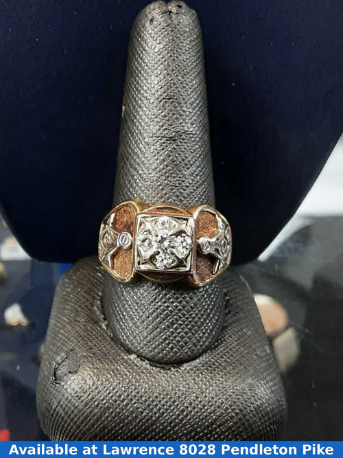 Men's Ring - Yellow Gold 10k (.417) 10.7 grams Size 10.5