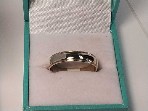 Ring - Wedding Band - Yellow Gold 14k (.585) 3.7 grams Size 11