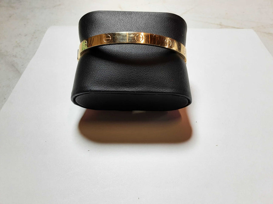 Bangle Bracelet - Yellow Gold 10k (.417) 9.9 grams 7 inch