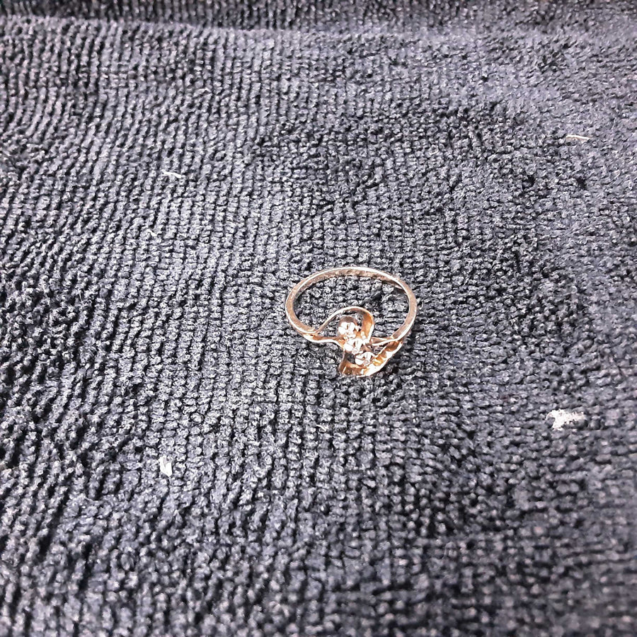 Women's Ring - Yellow Gold 10k (.417) 1.4 grams Size 6