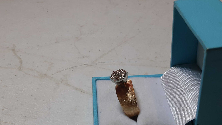 Women's Ring - Yellow Gold 14k (.585) 6.2 grams Size 9.5