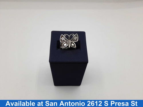 Women's Ring - Silver 10.5 grams Size 7.5