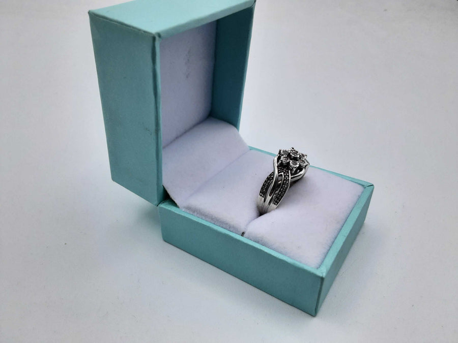 Women's Ring - Silver 4.7 grams Size 8