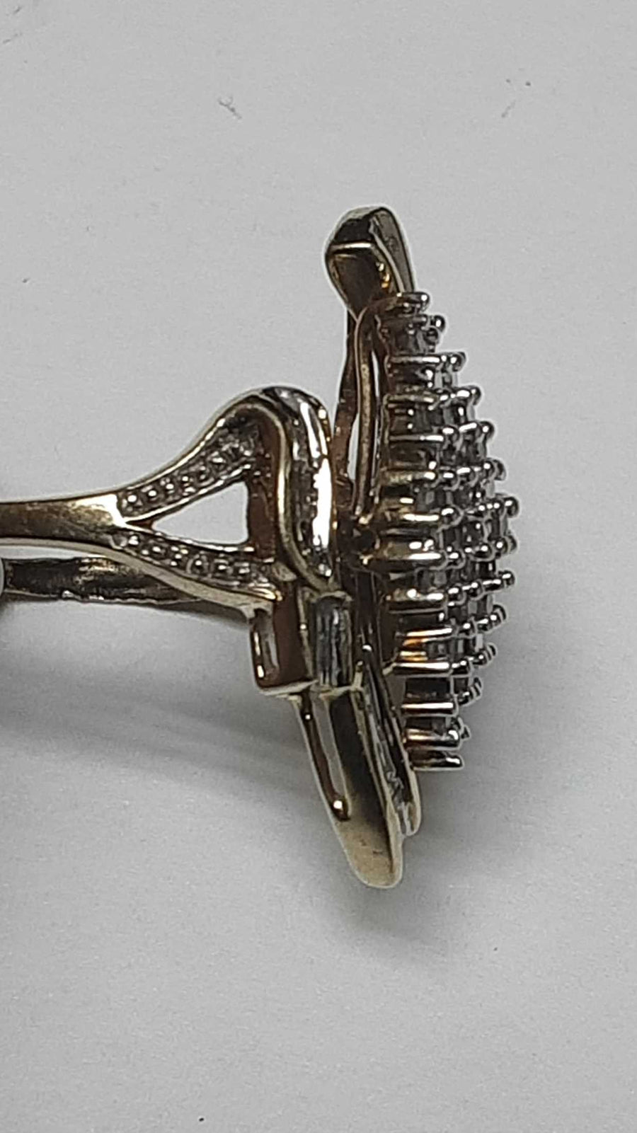 Women's Ring - Yellow Gold 10k (.417) 4.3 grams Size 7
