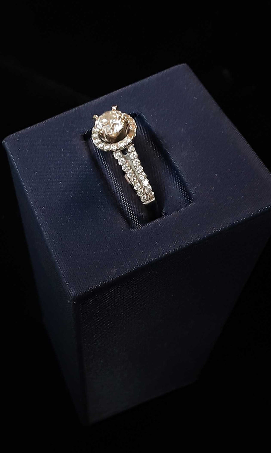 Ring - Wedding Set - White Gold 14k (.585) 3.6 grams Size 8