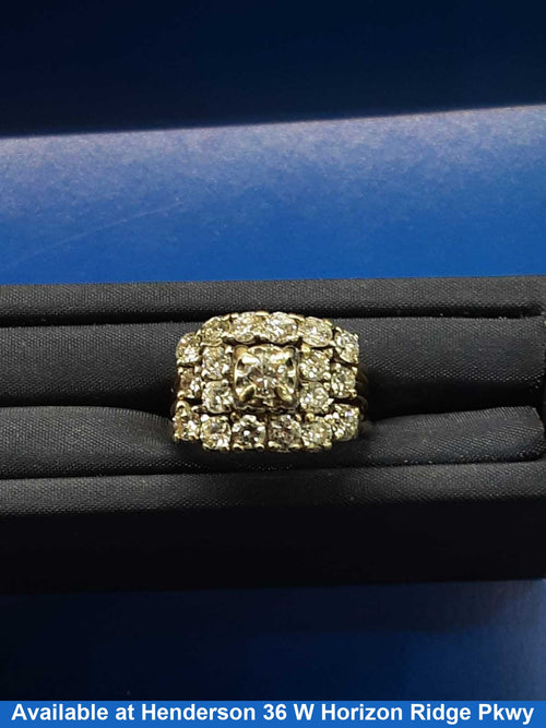 Women's Ring - Yellow Gold 14k (.585) 8.1 grams Size 7