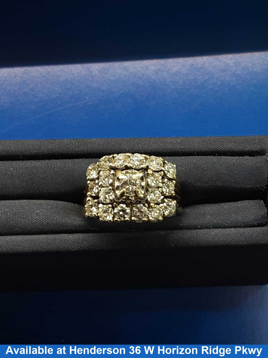 Women's Ring - Yellow Gold 14k (.585) 8.1 grams Size 7