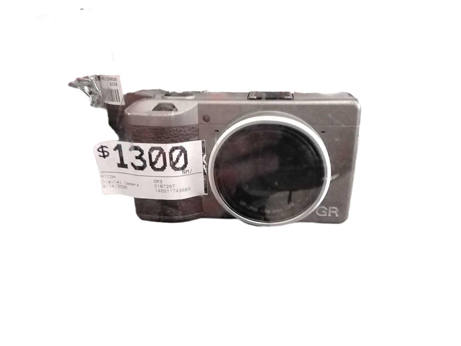 Ricoh Gr3 Gray Digital Camera