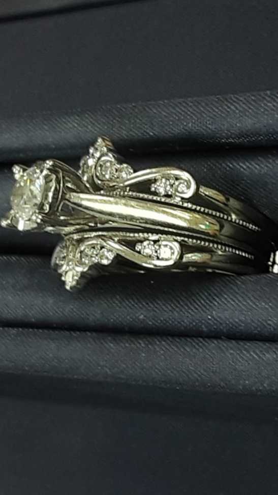 Ring - Wedding Set - White Gold 10k (.417) 7.1 grams Size 6