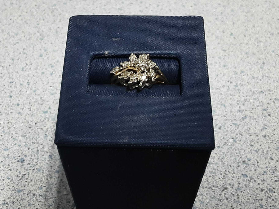 Women's Ring - Yellow Gold 14k (.585) 2.8 grams Size 8