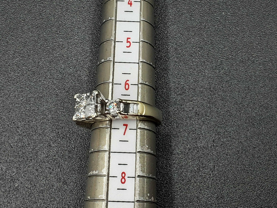 Women's Ring - Yellow Gold 14k (.585) 5.2 grams Size 7