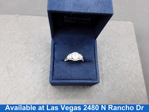 Women's Ring - White Gold 18k (.750) 3.6 grams Size 7