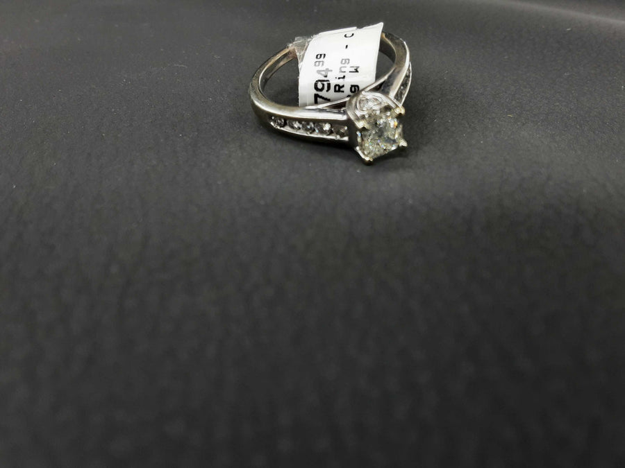 Women's Ring - White Gold 14k (.585) 4.2 grams Size 7.5