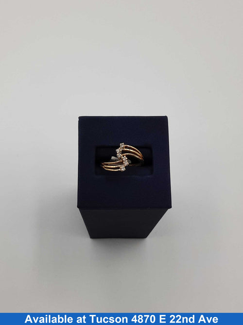 Women's Ring - Yellow Gold 10k (.417) 2.7 grams Size 6.5