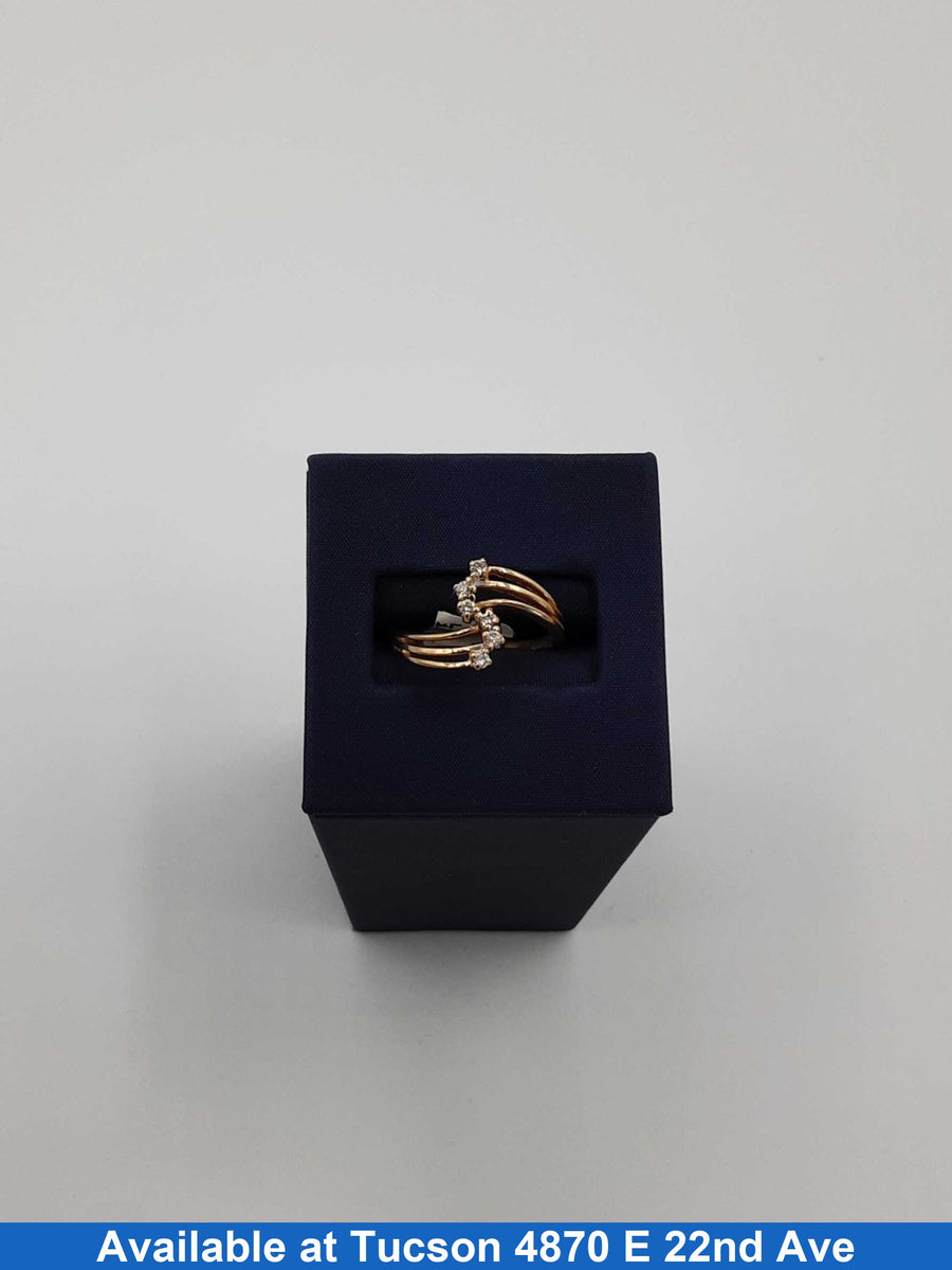 Women's Ring - Yellow Gold 10k (.417) 2.7 grams Size 6.5
