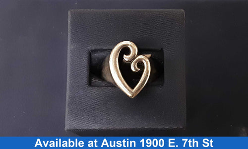 Women's Ring - Silver 7.6 grams Size 7.5