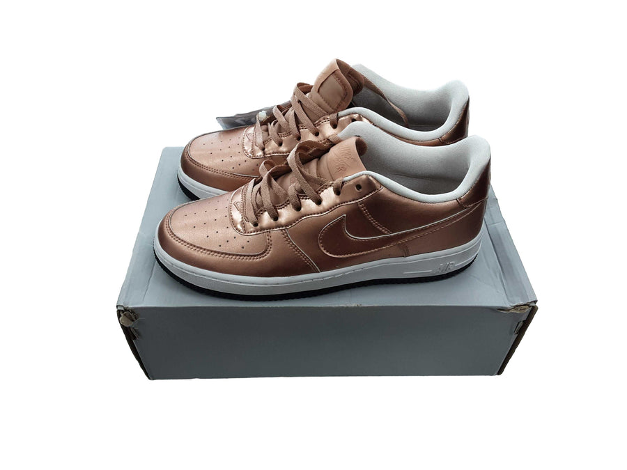 Nike 877083-901 Gold
