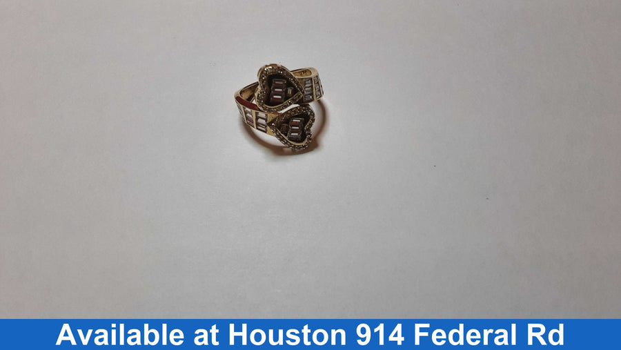 Women's Ring - Yellow Gold 10k (.417) 3.8 grams Size 7.5