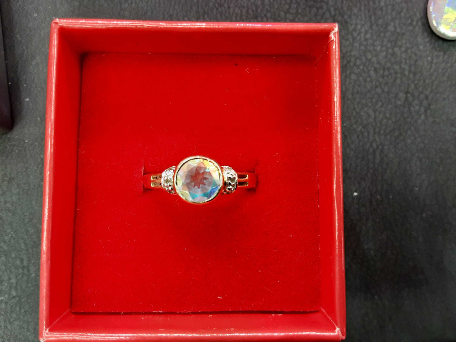 Women's Ring - Yellow Gold 14k (.585) 4.1 grams Size 7
