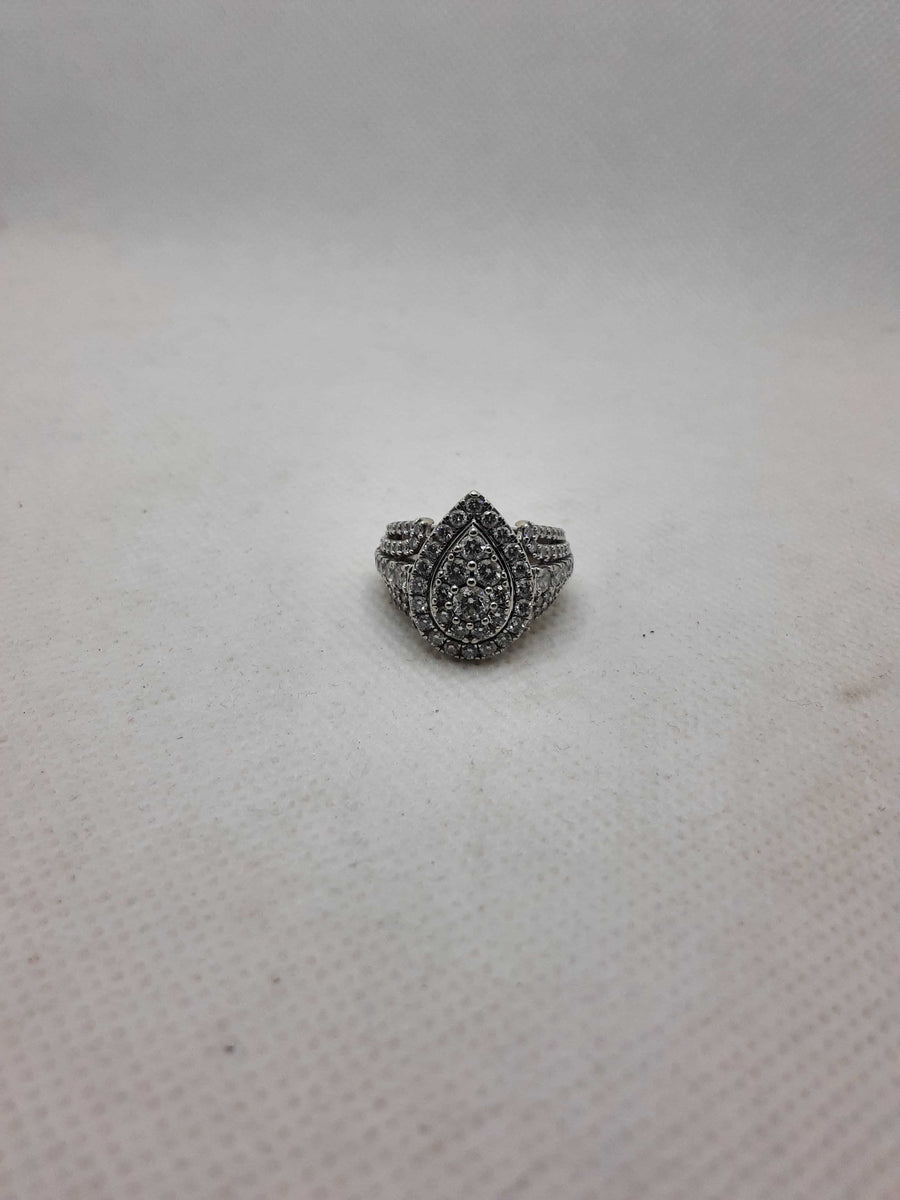 Women's Ring - White Gold 14k (.585) 6 grams Size 6