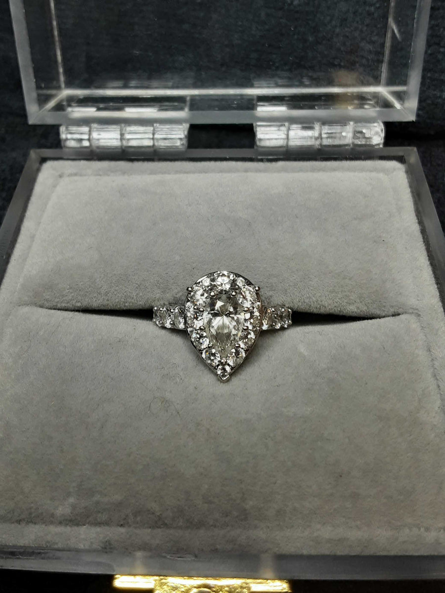 Ring - Wedding Set - White Gold Pear Shape Engagement Ring