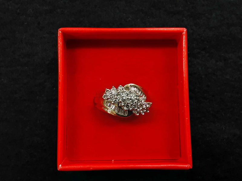 Lady's Ring - Cluster Yellow Gold 10K (.417) 5.1 grams Size 20