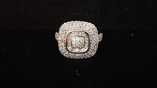 Women's Ring - White Gold 10k (.417) 5 grams Size 8