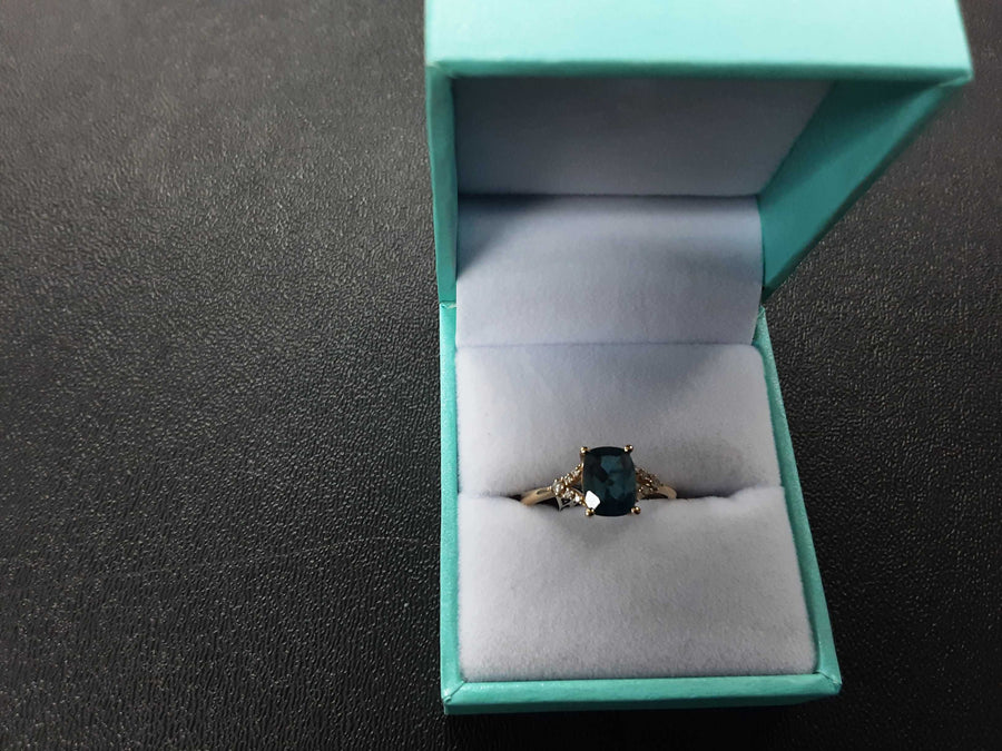 Women's Ring - Solitaire - Yellow Gold 10k (.417) 2 grams Size 20
