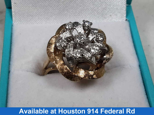 Women's Ring - Yellow Gold 14k (.585) 7.9 grams Size 6
