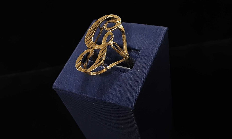 Women's Ring - Yellow Gold 10k (.417) 3.4 grams Size 20