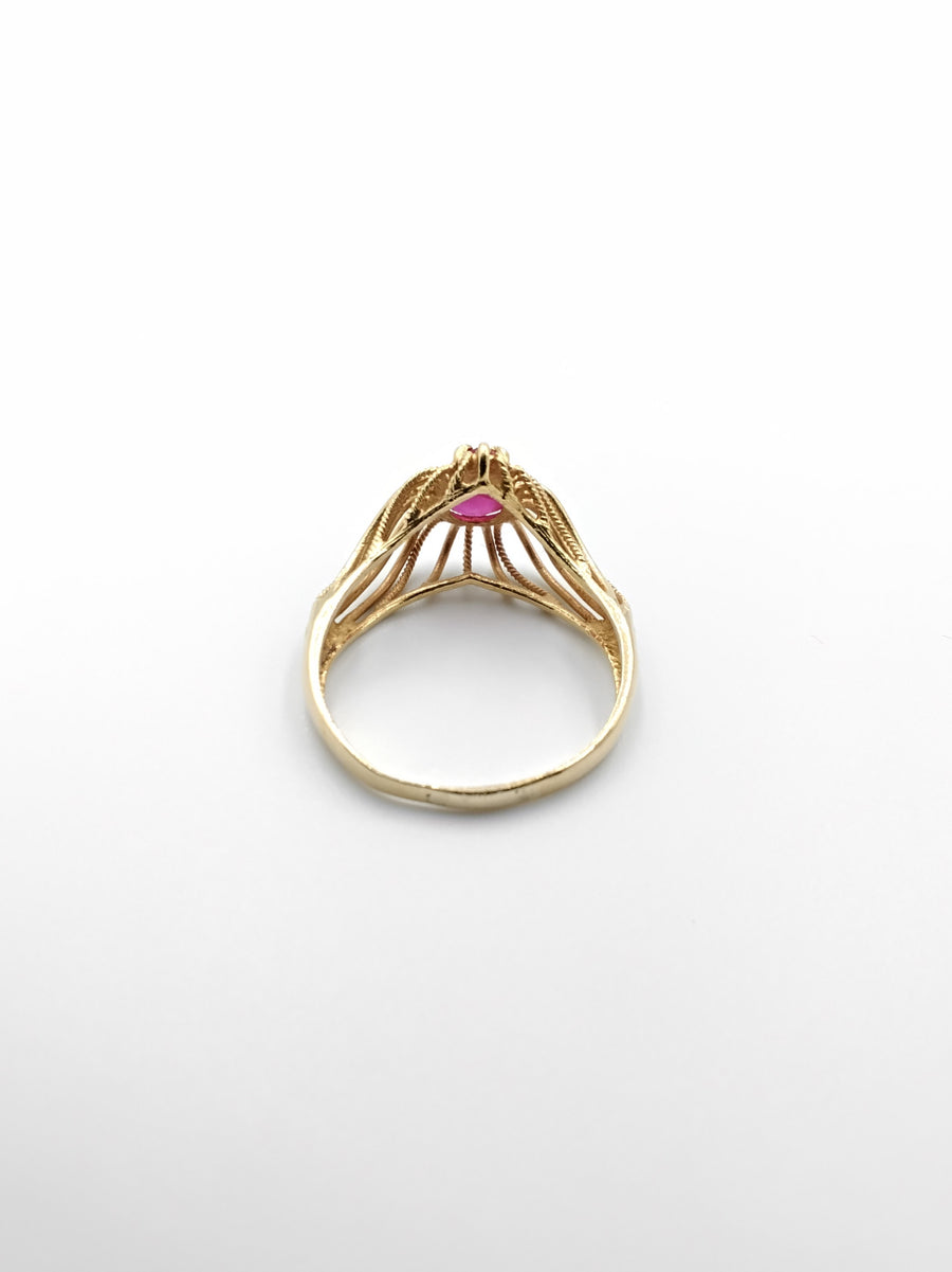 Women's Ring - Yellow Gold 18k (.750) 4.1 grams Size 8