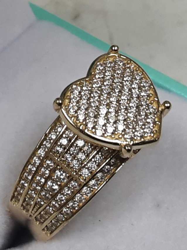 Women's Ring - Yellow Gold 14k (.585) 6.4 grams Size 9