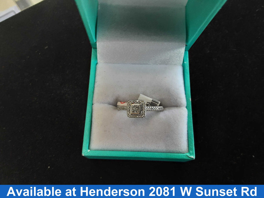 Women's Ring - White Gold 14k (.585) 2.3 grams Size 7