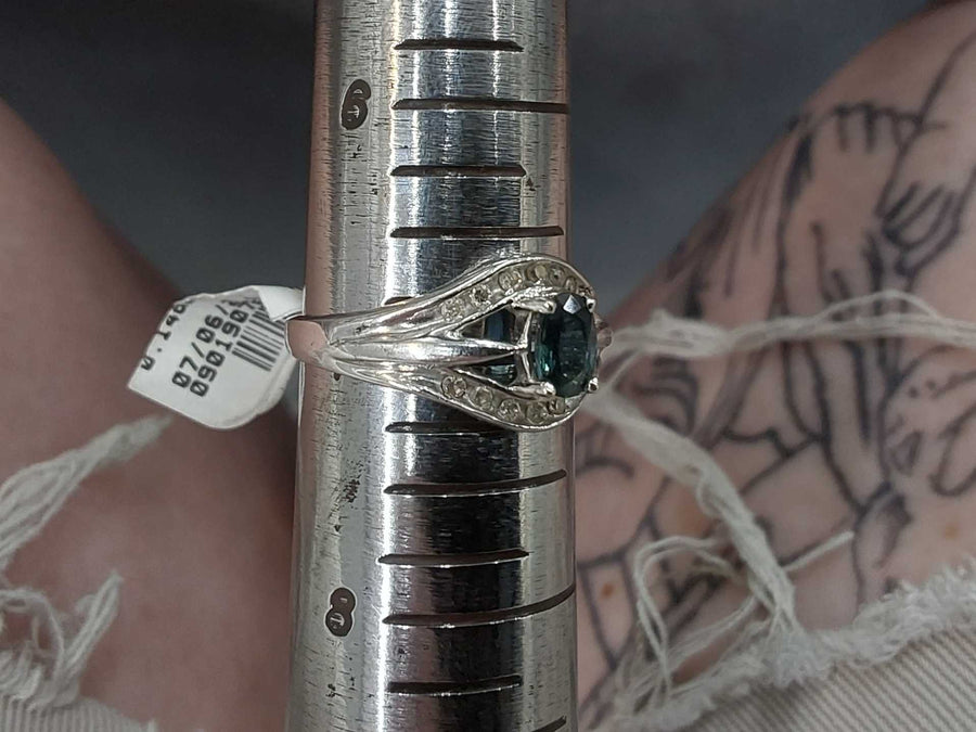 Women's Ring - White Gold 10k (.417) 2.4 Grams Size 7