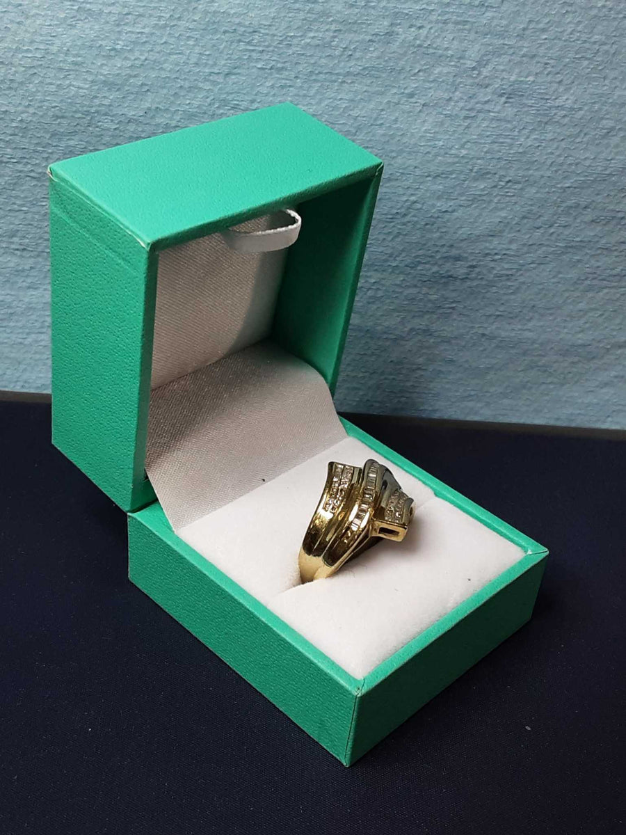 Women's Ring - Yellow Gold 10k (.417) 5.3 grams Size 8