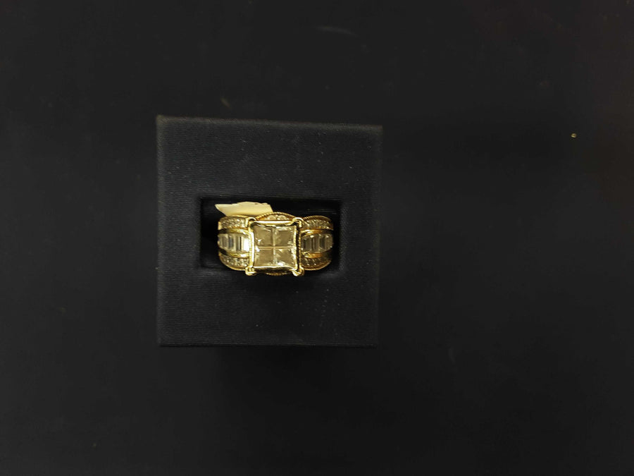 Women's Ring - Yellow Gold 14k (.585) 7.6 grams Size 8.5