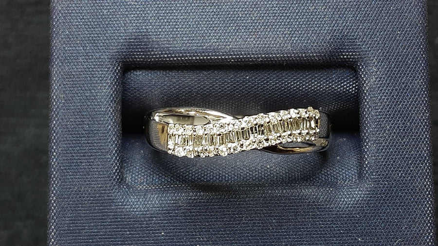 Women's Ring - Anniversary - White Gold 10k (.417) 2.5 grams Size 7.5