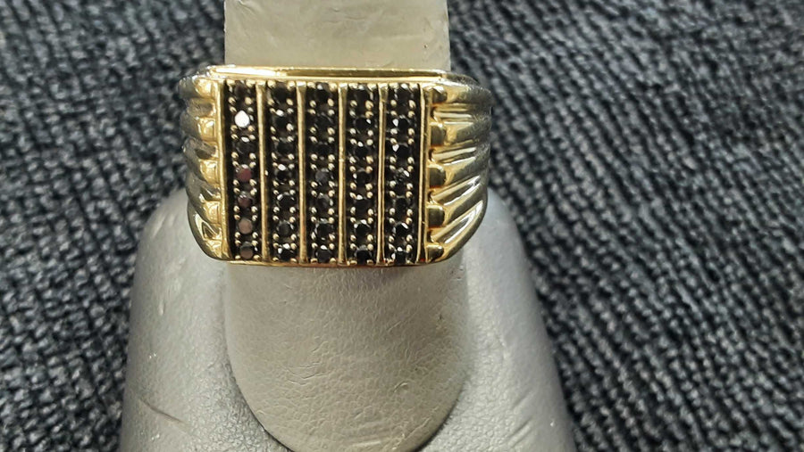 Men's Ring - Yellow Gold 10k (.417) 8.7 grams Size 10